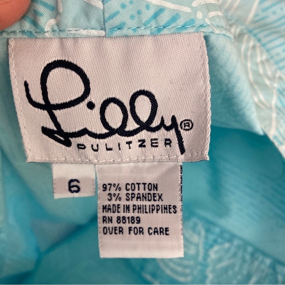 Lilly Pulitzer | Vintage Blue Shell Print Cropped Pants 6 - Picture 3 of 6